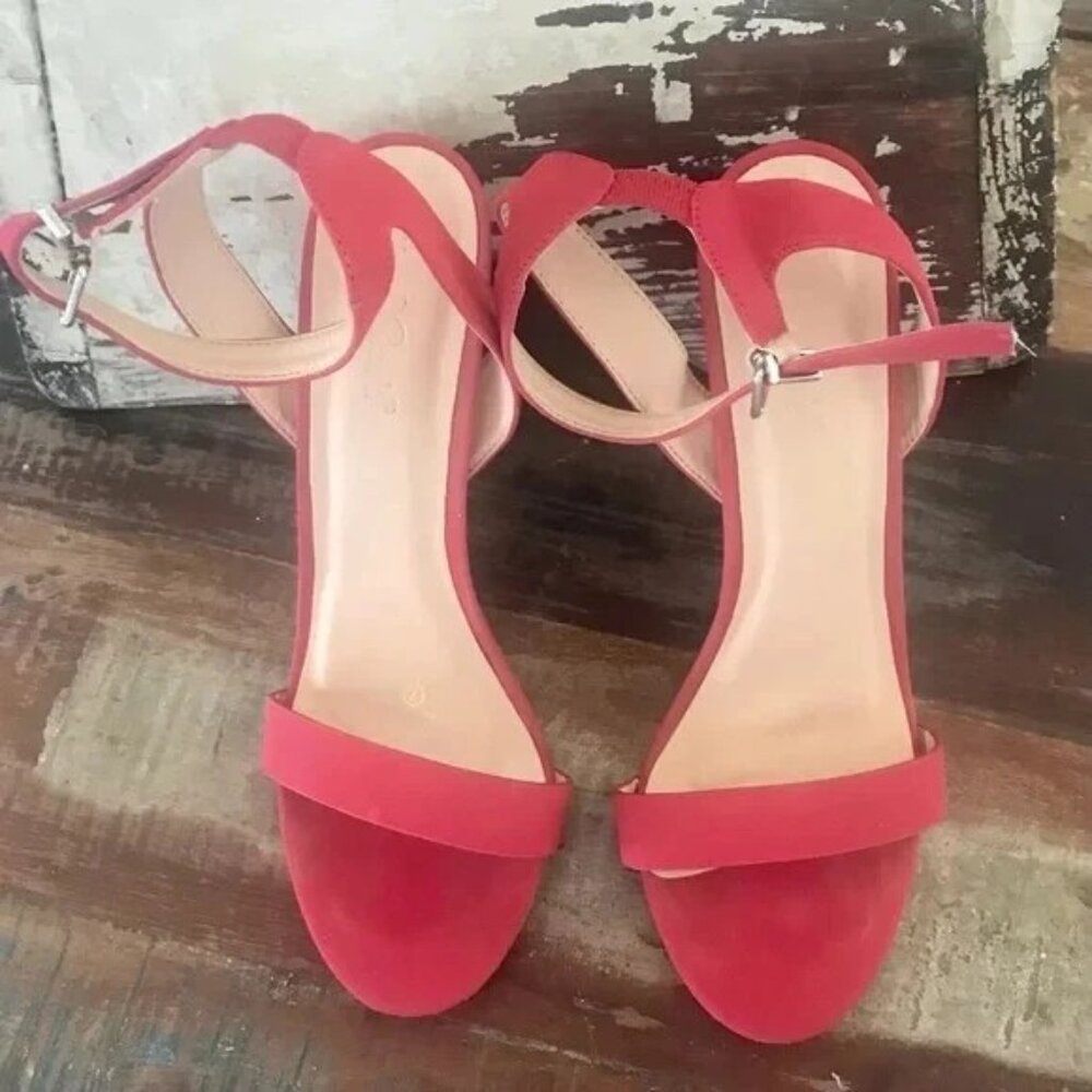 Love Mark Red Suede Shoes size 7